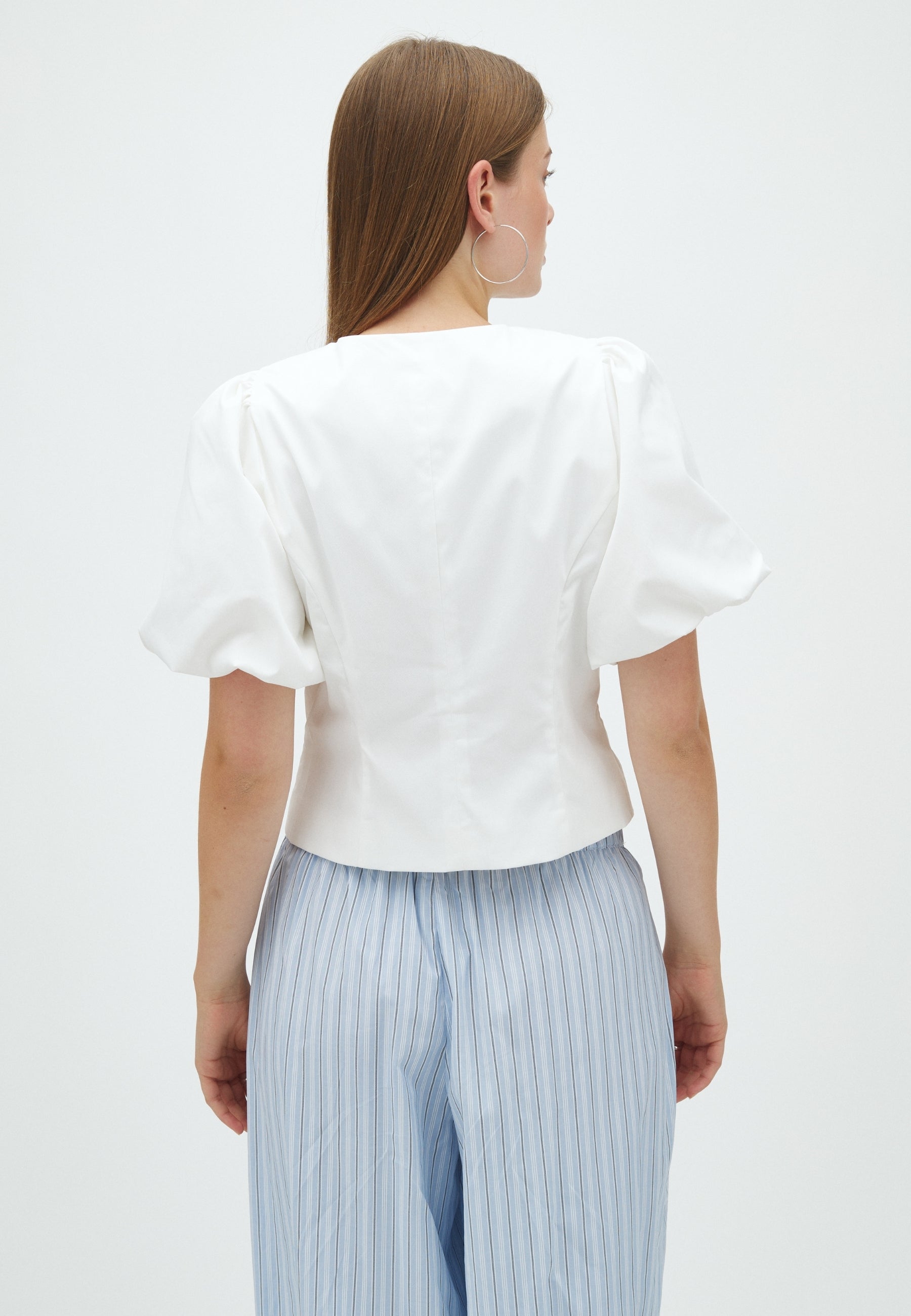 169512 Panela Solid Blouse_Off White_Model_2