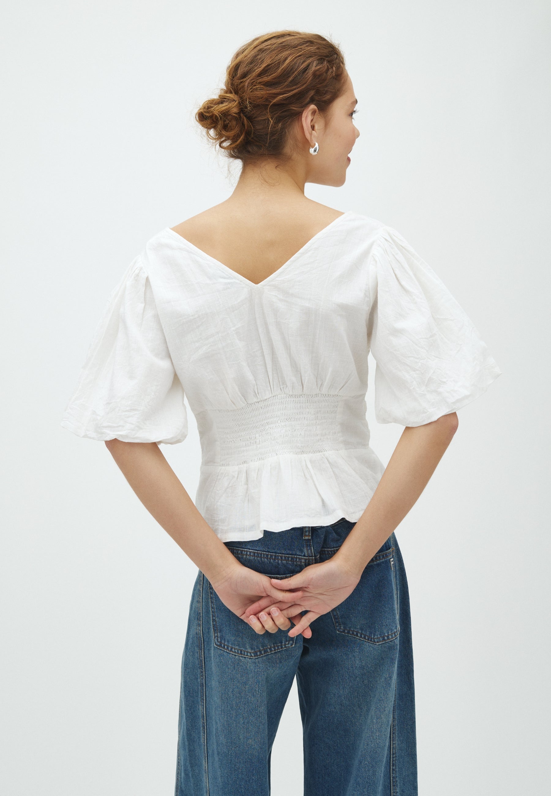 169558 Mapura Solid Blouse_White_Model_1