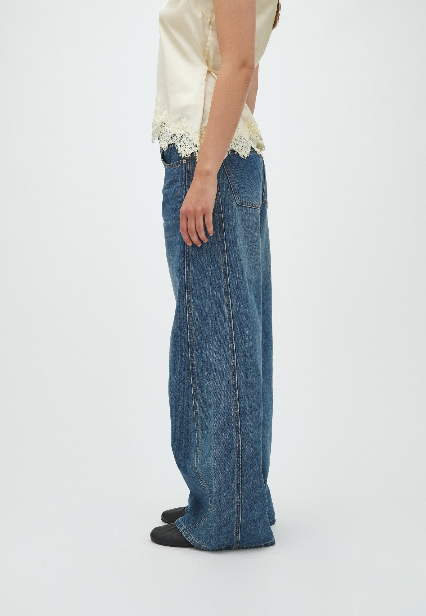 Ferrol-F_Blue Stone_Model_2