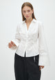 Noellie-F_White_Model_0