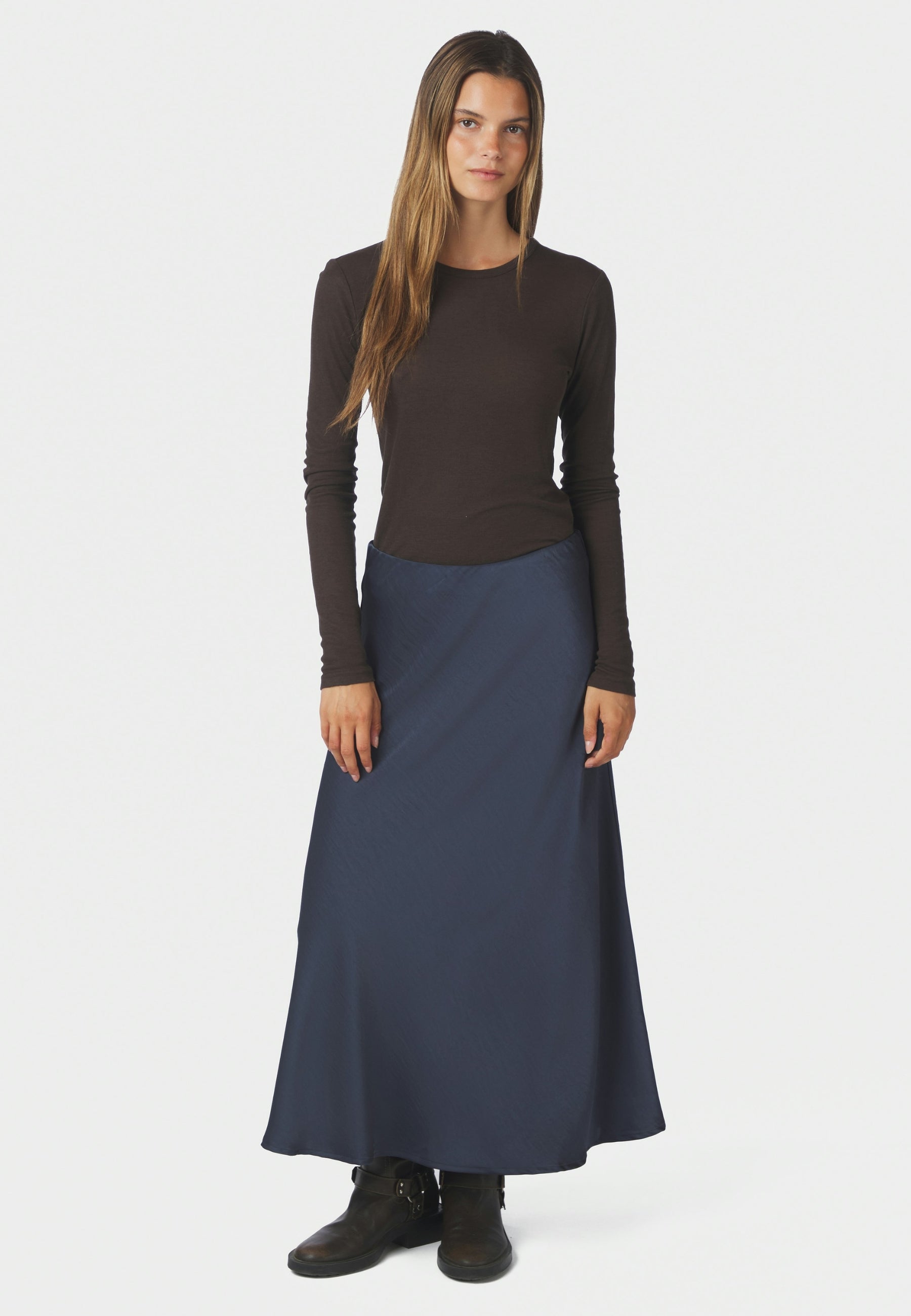 157755 Bovary Skirt_Midnight Blue_Model_0