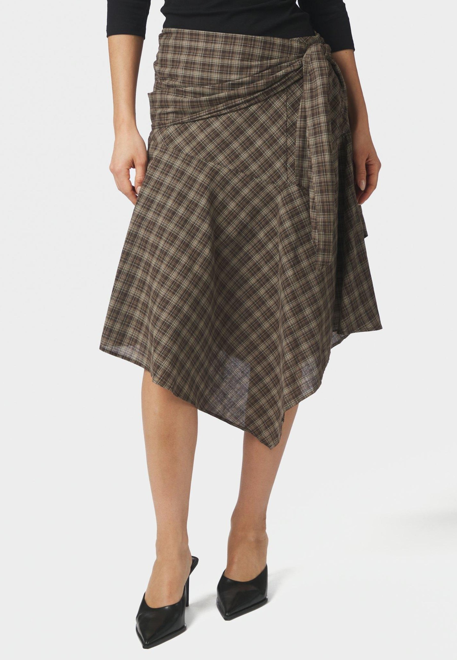 169596 Sabella Check Skirt_Brown Check_Model_2