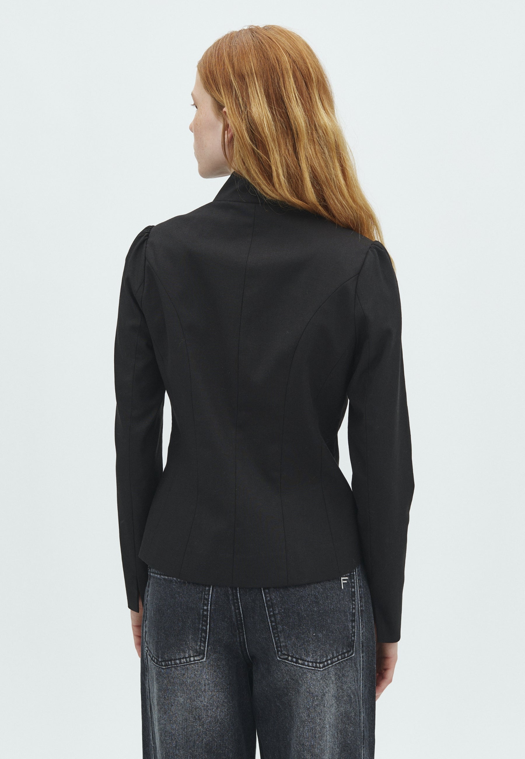 170541 Erdena Linen Blazer_Black_Model_1