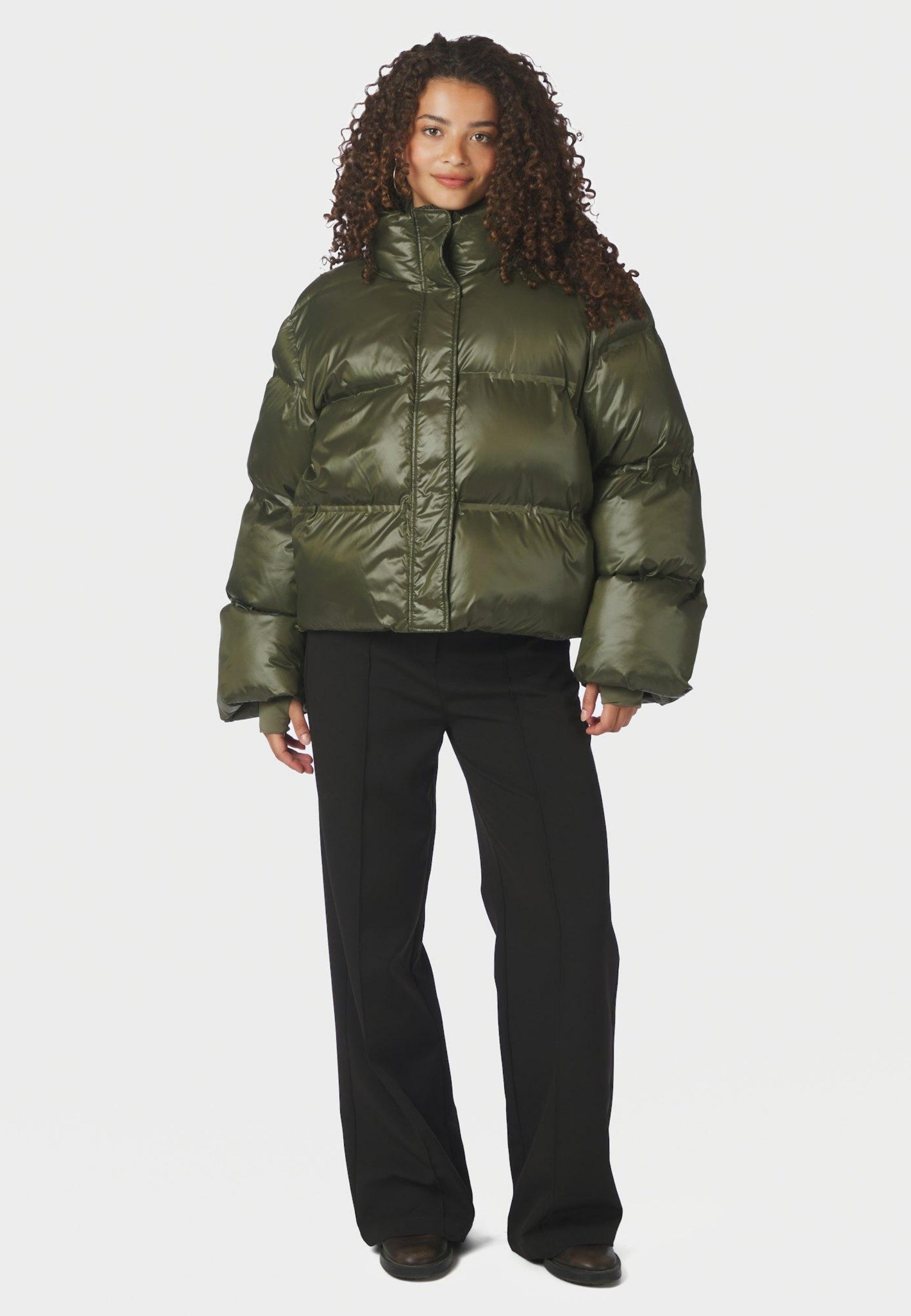 165094 Rhea Shiny Puffer Jacket_Olive_Model_3