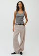 Bowa-M_Light Berry Wash_Model_0