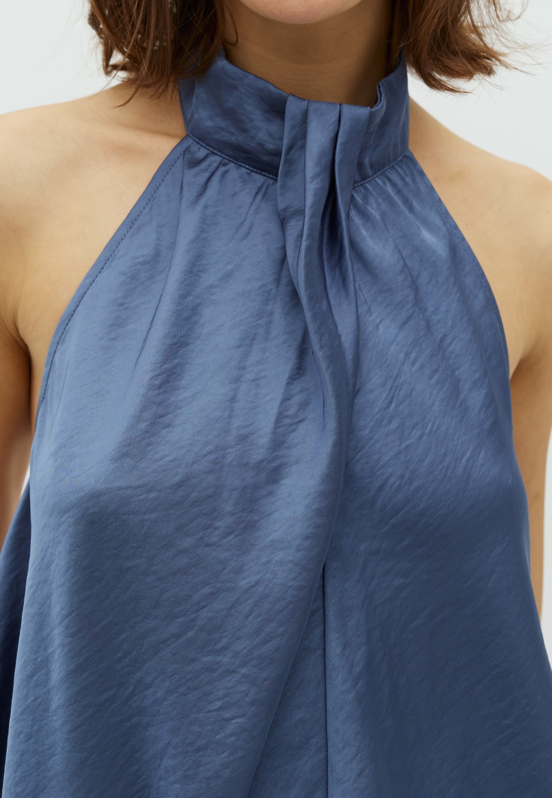 Zuzela-M_Vintage Indigo_Model_1