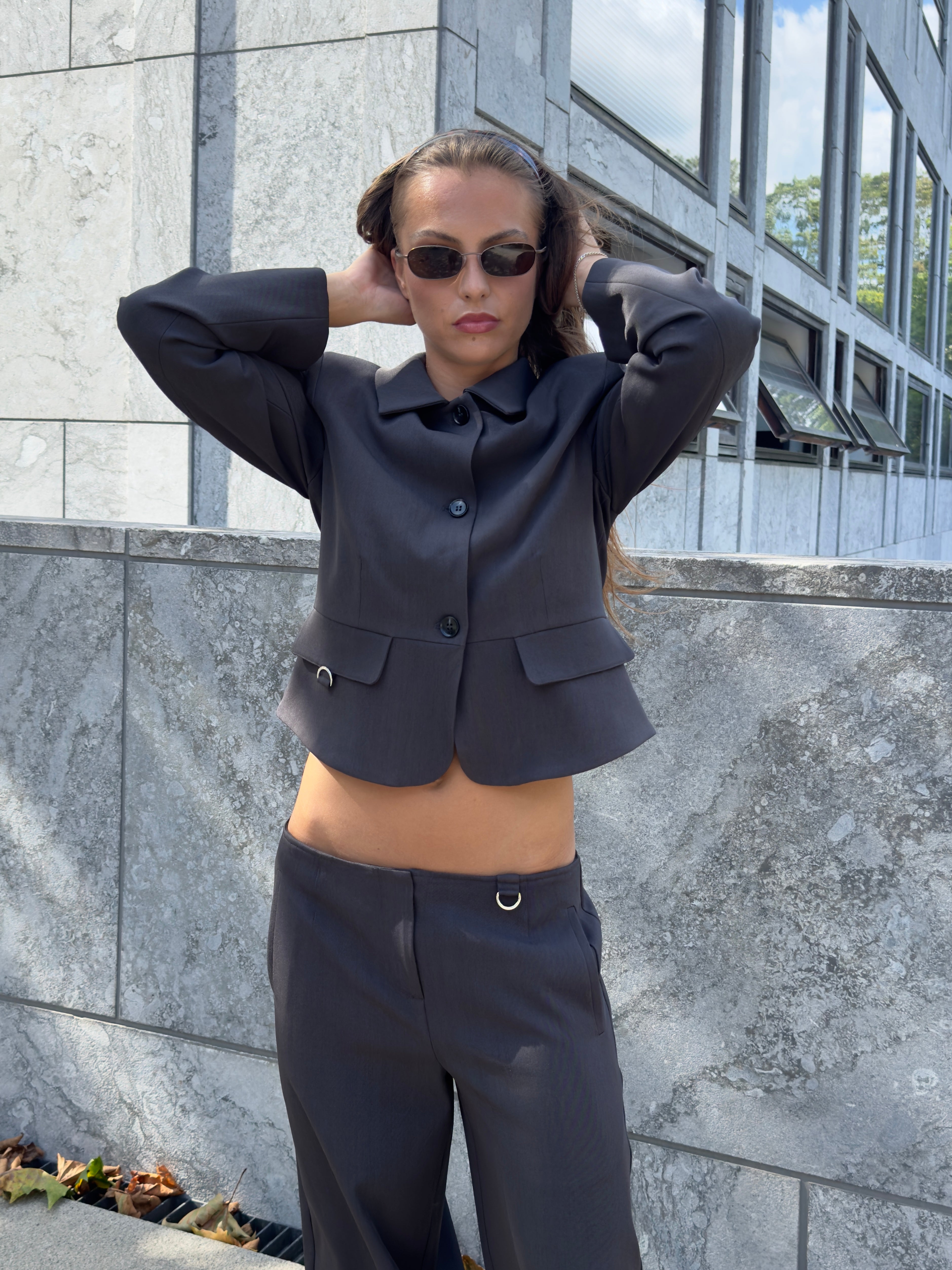 Tulina-F_Dark Grey_Content_2