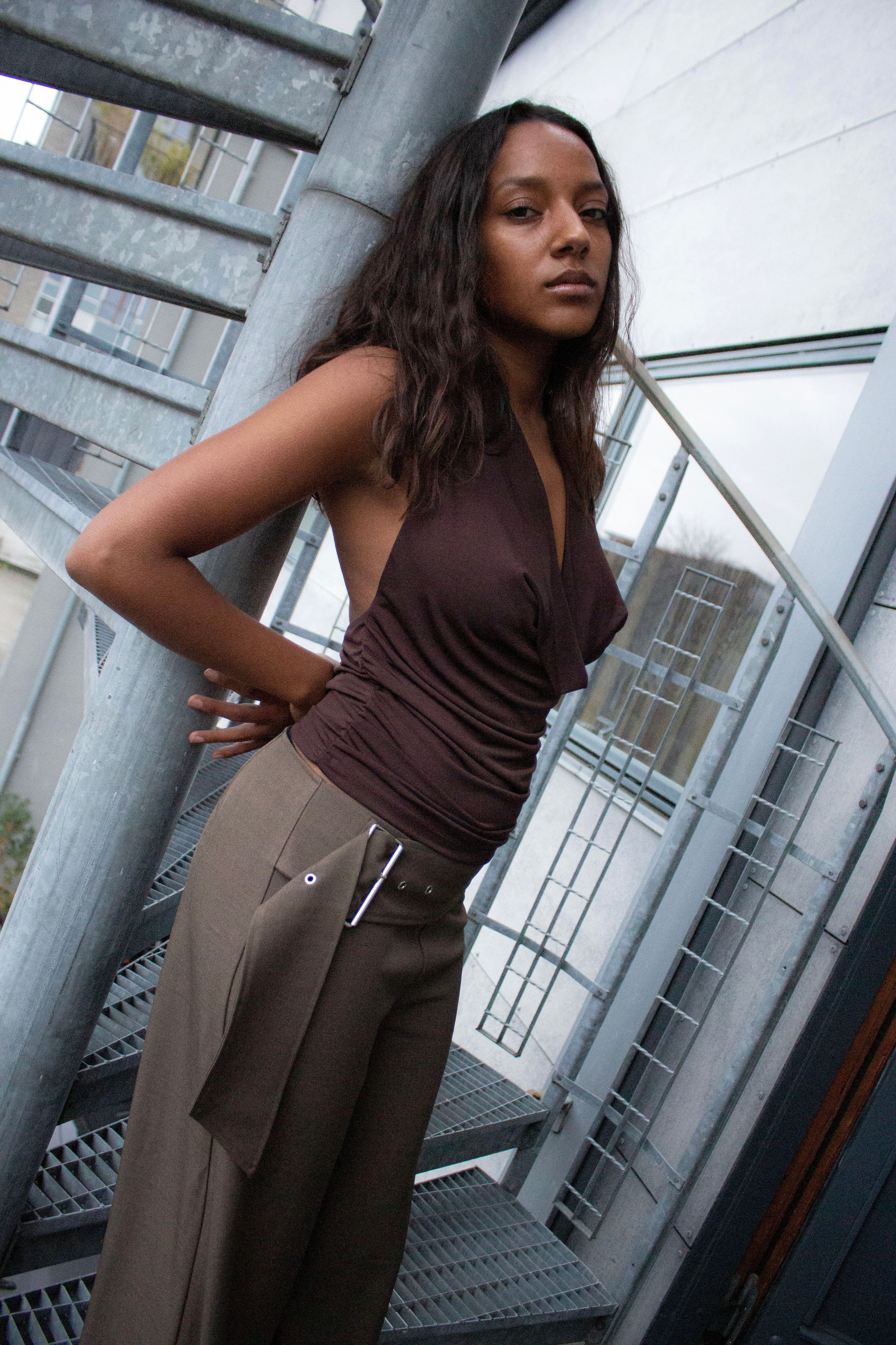 Faline-F_Dark Brown_Content_1