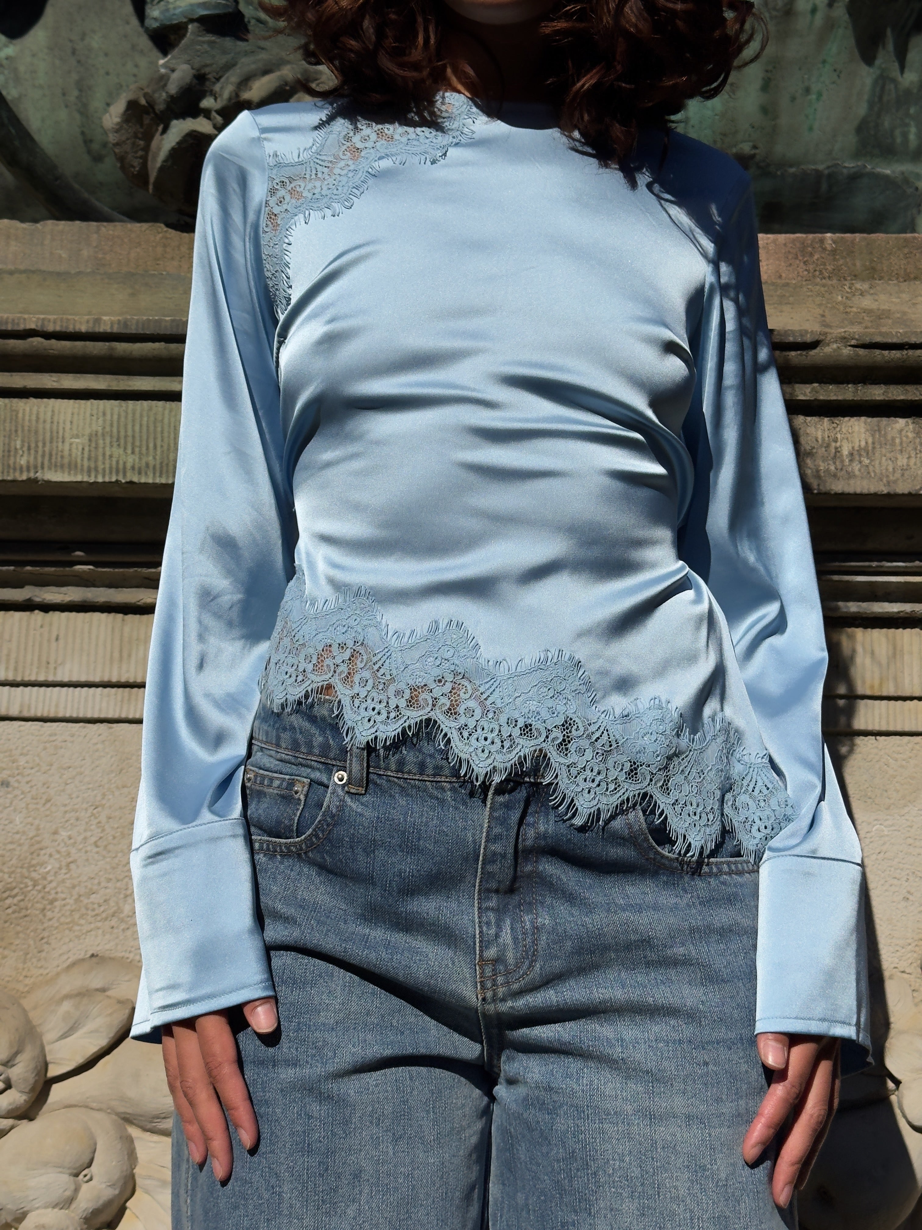 Beneka-F_Light Blue_Content_1