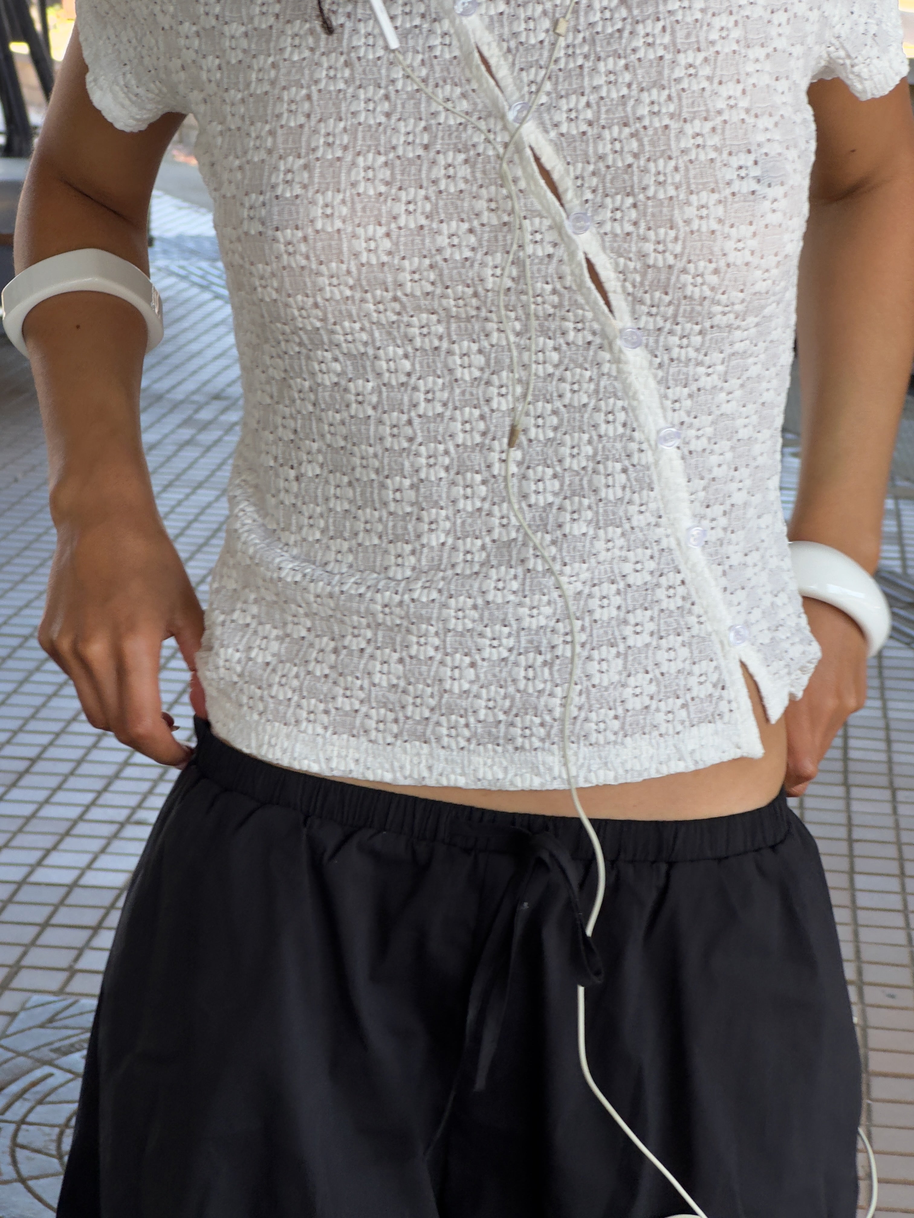 Emiel-F_White_Content_1