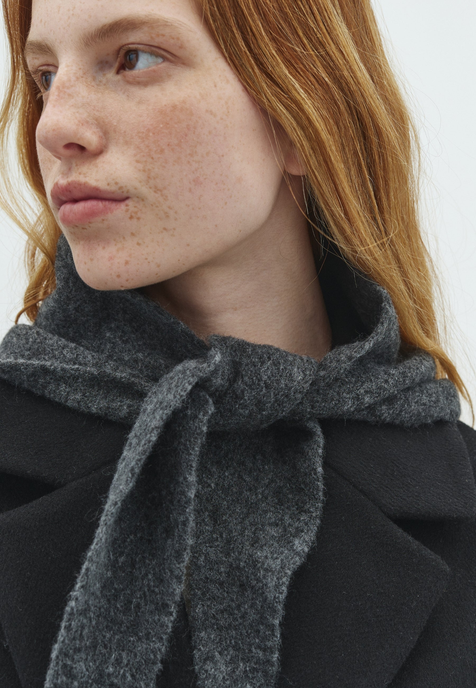 Ziggiette-M_Dark Grey Melange_Model_1