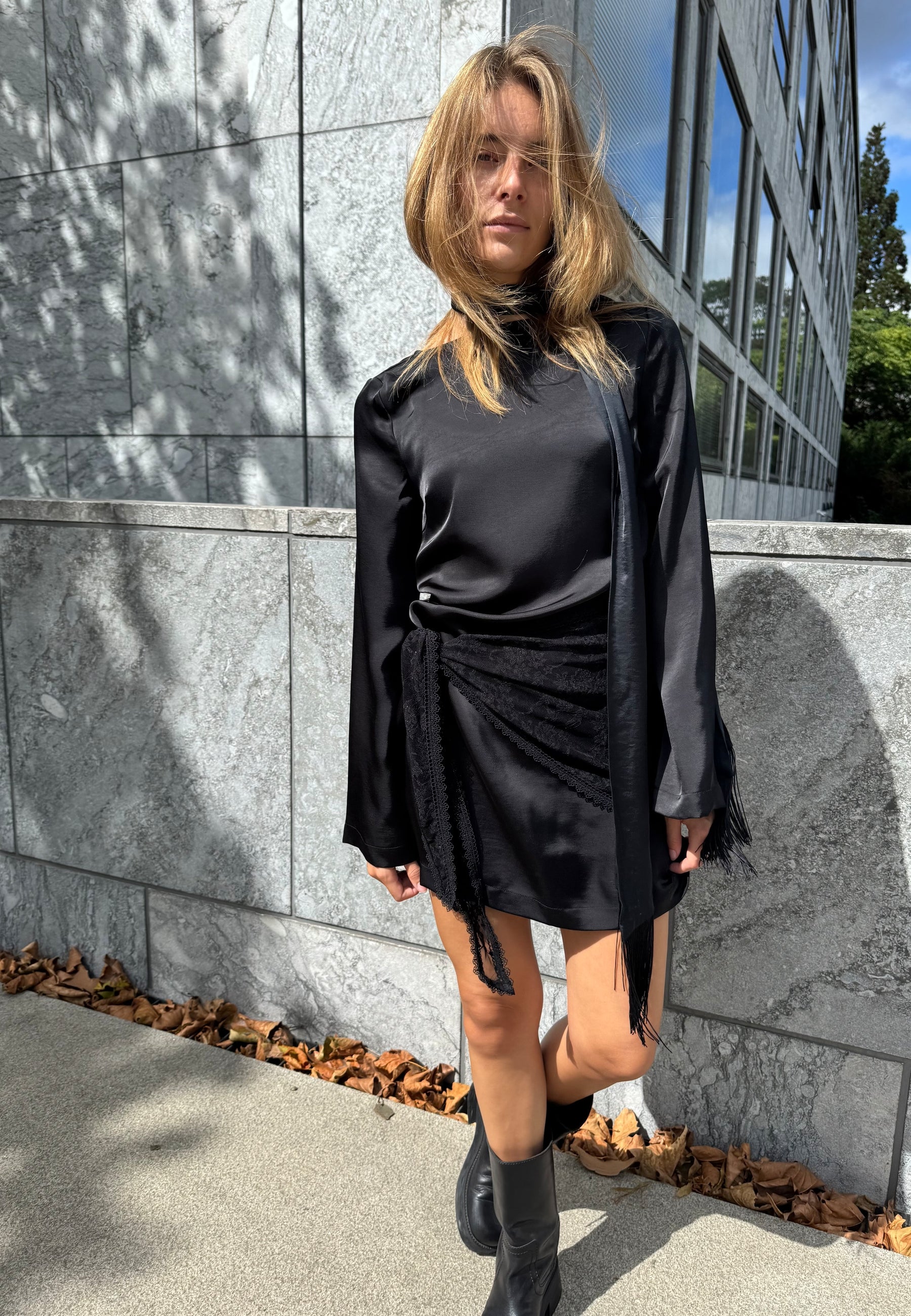 Zenno-F_Black_Content_0