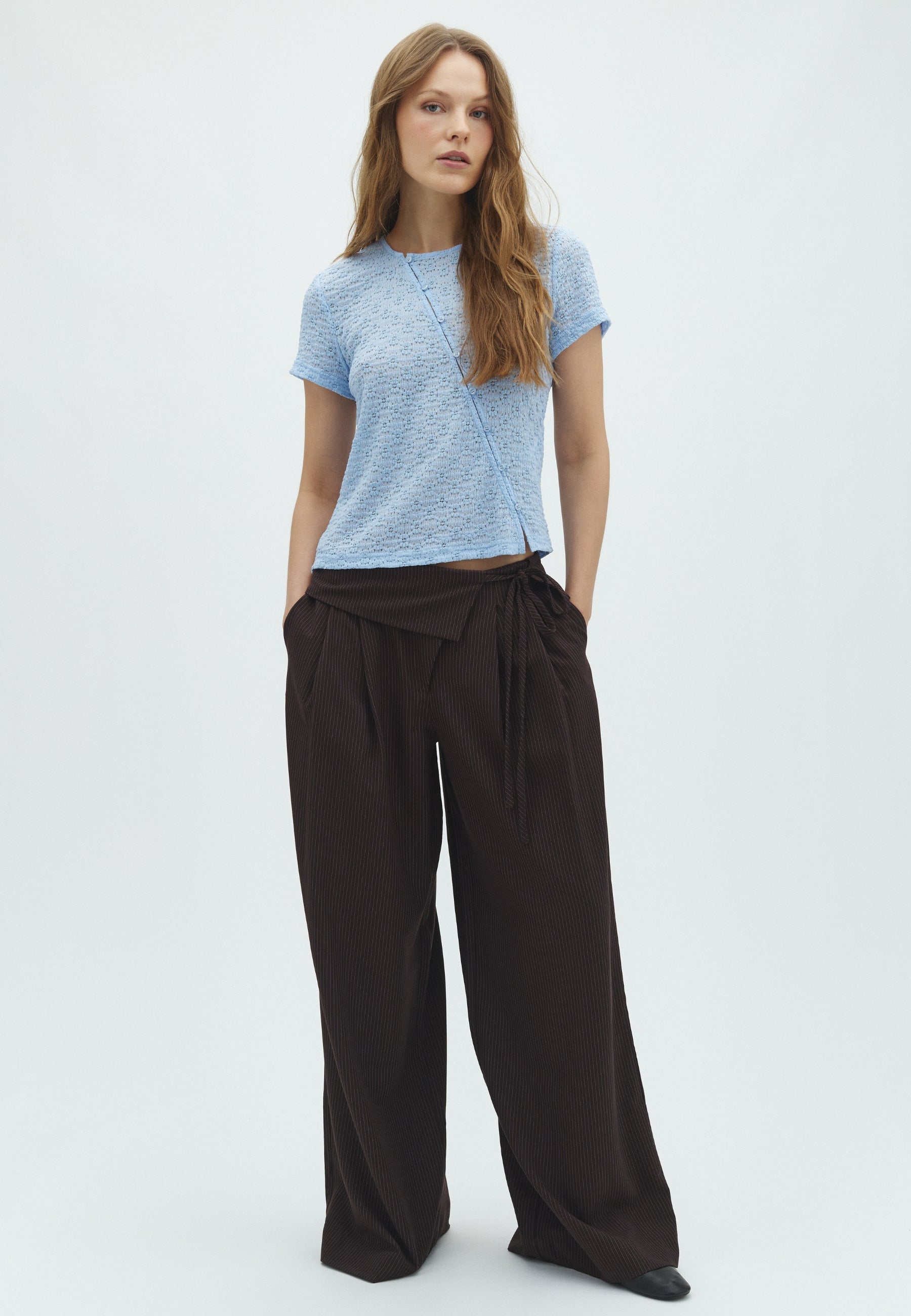 Ayuni-F_Grape Blue Pinstripe_Model_0