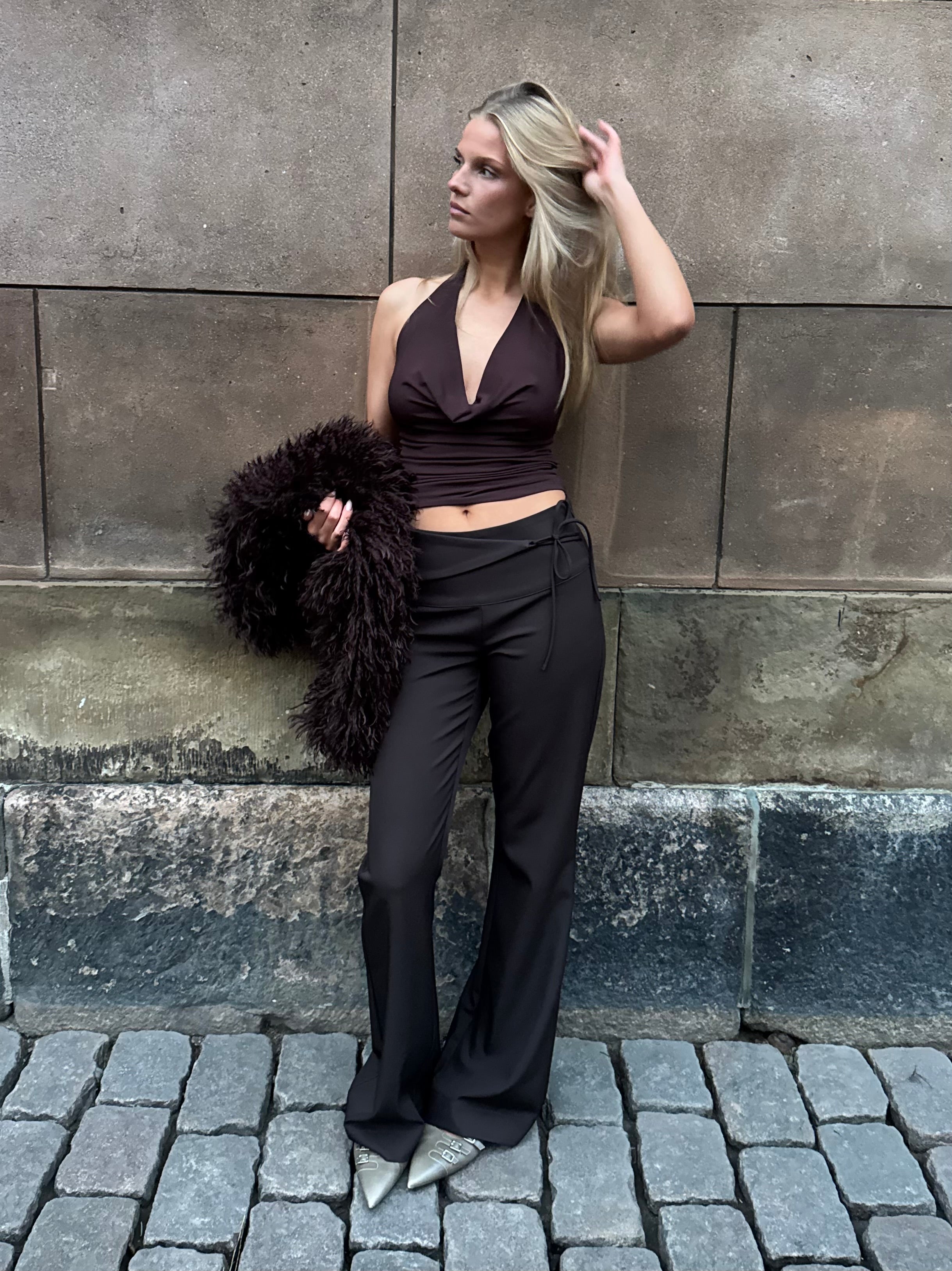 Estha-F_Dark Brown_Content_0