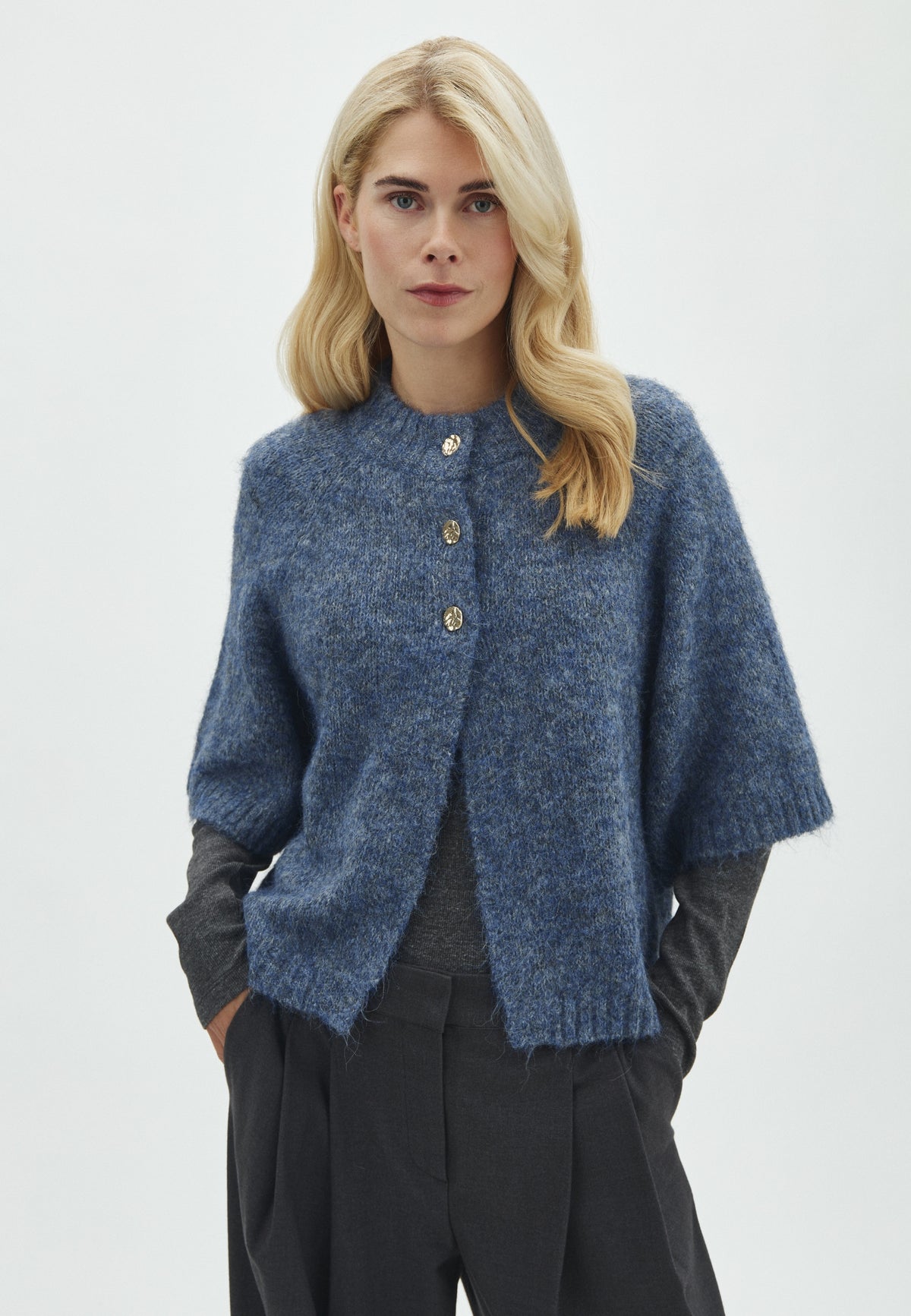 167446 Senuta Fluffy Knit Cardigan_Smoke Blue_Model_0