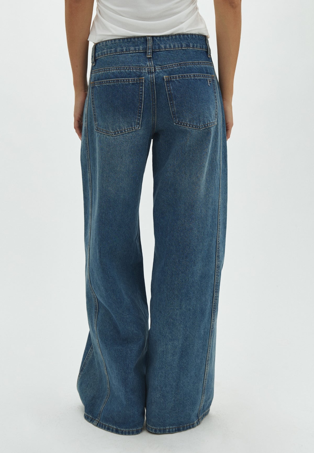Ferrol-F_Blue Stone_Model_2