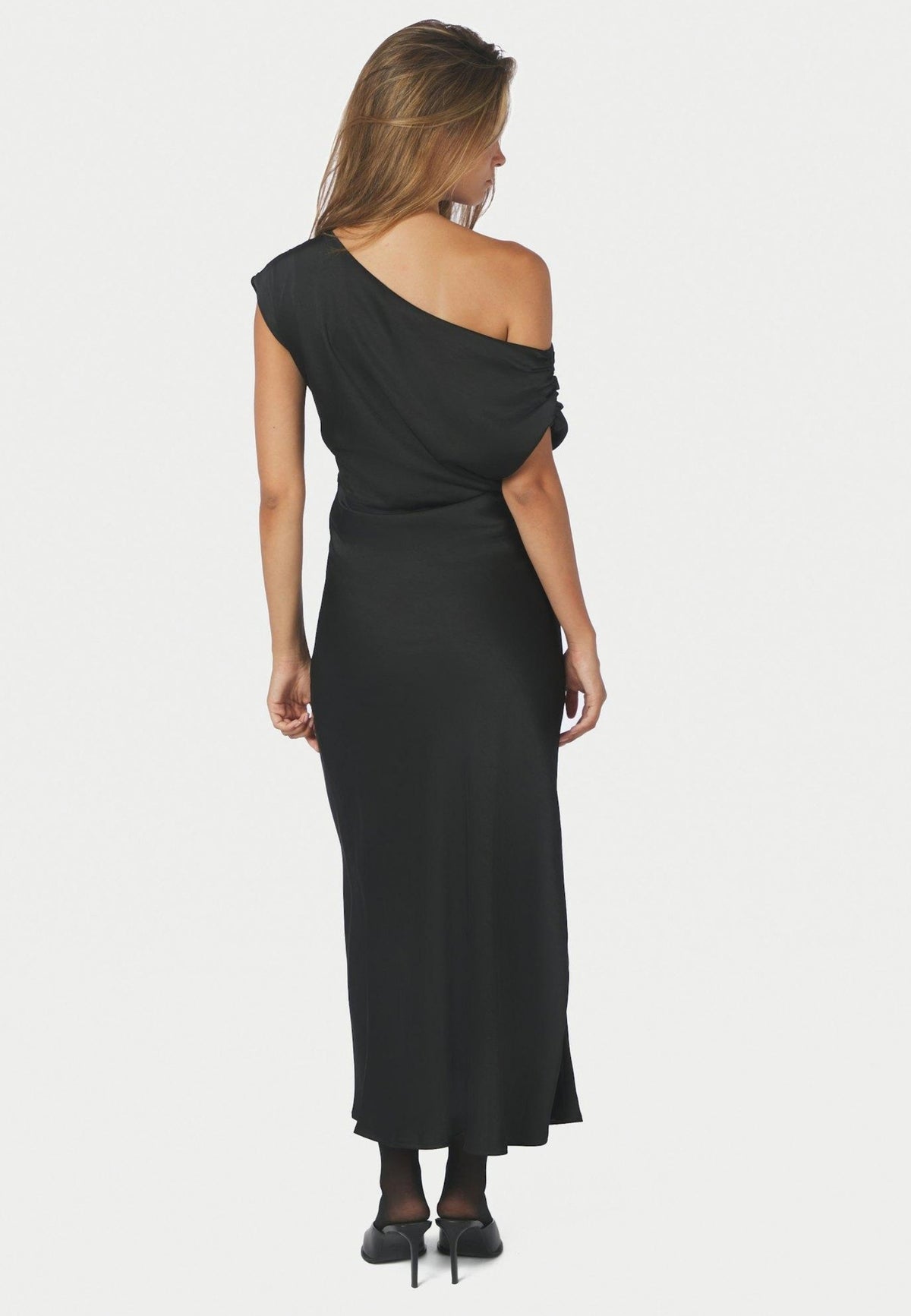 168543 Lilith Heavy Sateen Dress_Black_Model_2