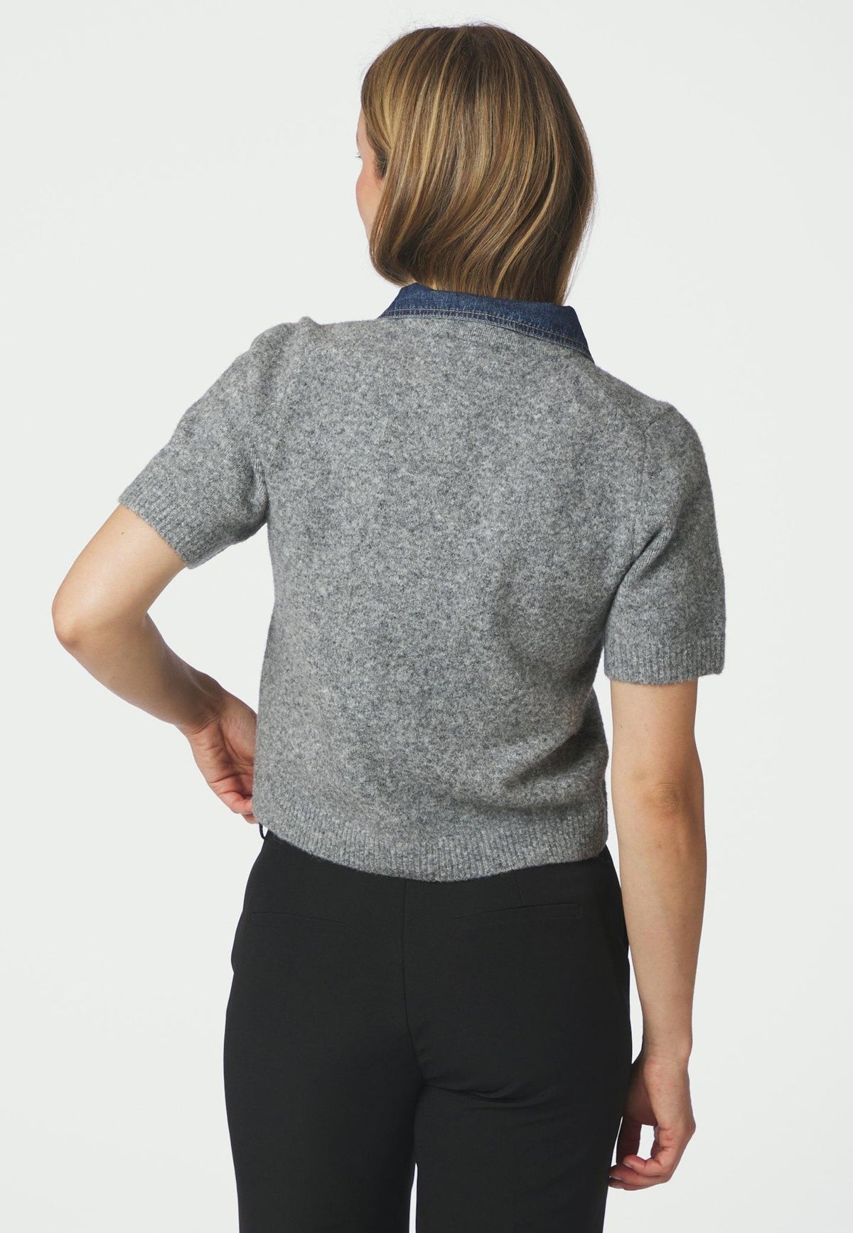 169711 Amoria Knit Cardigan_Grey Melange_Model_2