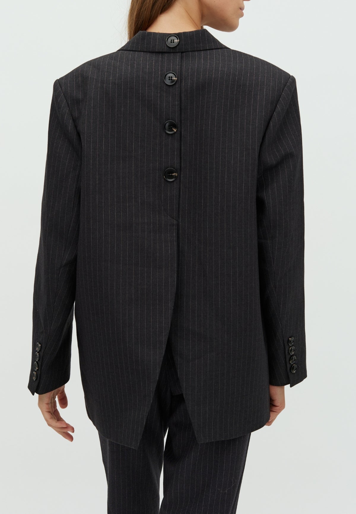 167440 Sariella Button Blazer_Antracit_Model_1