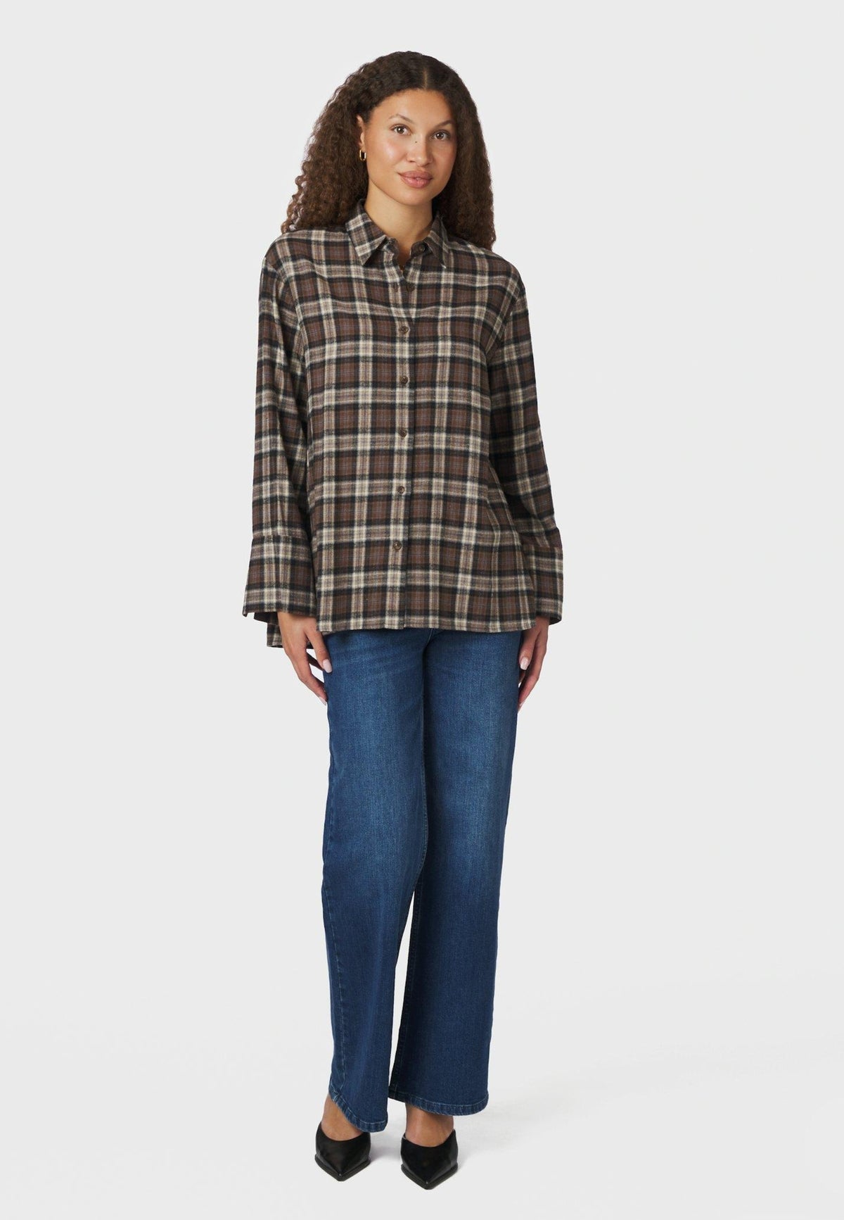 171676 Dita Flannel Check Shirt_Dark Taupe_Model_3