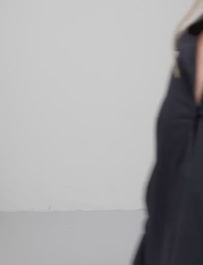 Mailily-M_Black_Video_0