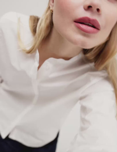 Dalinna-M_White_Video_1