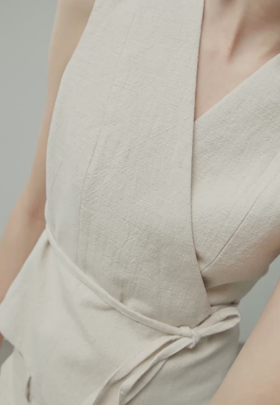 169563 Tega Ramie Shorts_Natural_Video_0